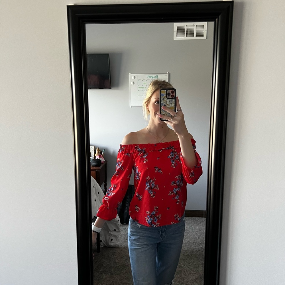 H&M divided top